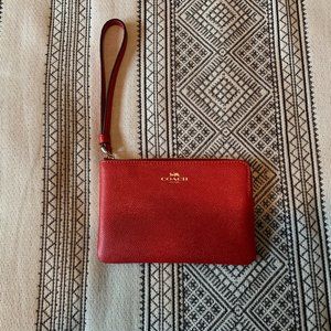 *NEW/NEVER USED Red Coach Wristlet
